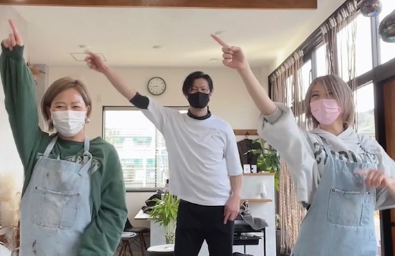 楽しく！笑顔で！桜川市の美容室ajugaスタッフは何事も一生懸命！